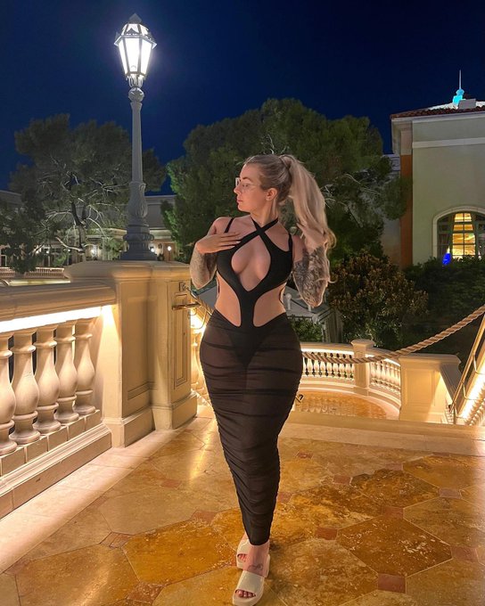 VEGAS JEN 🎲🎰🥂 https://t.co/NzIvWREWgj