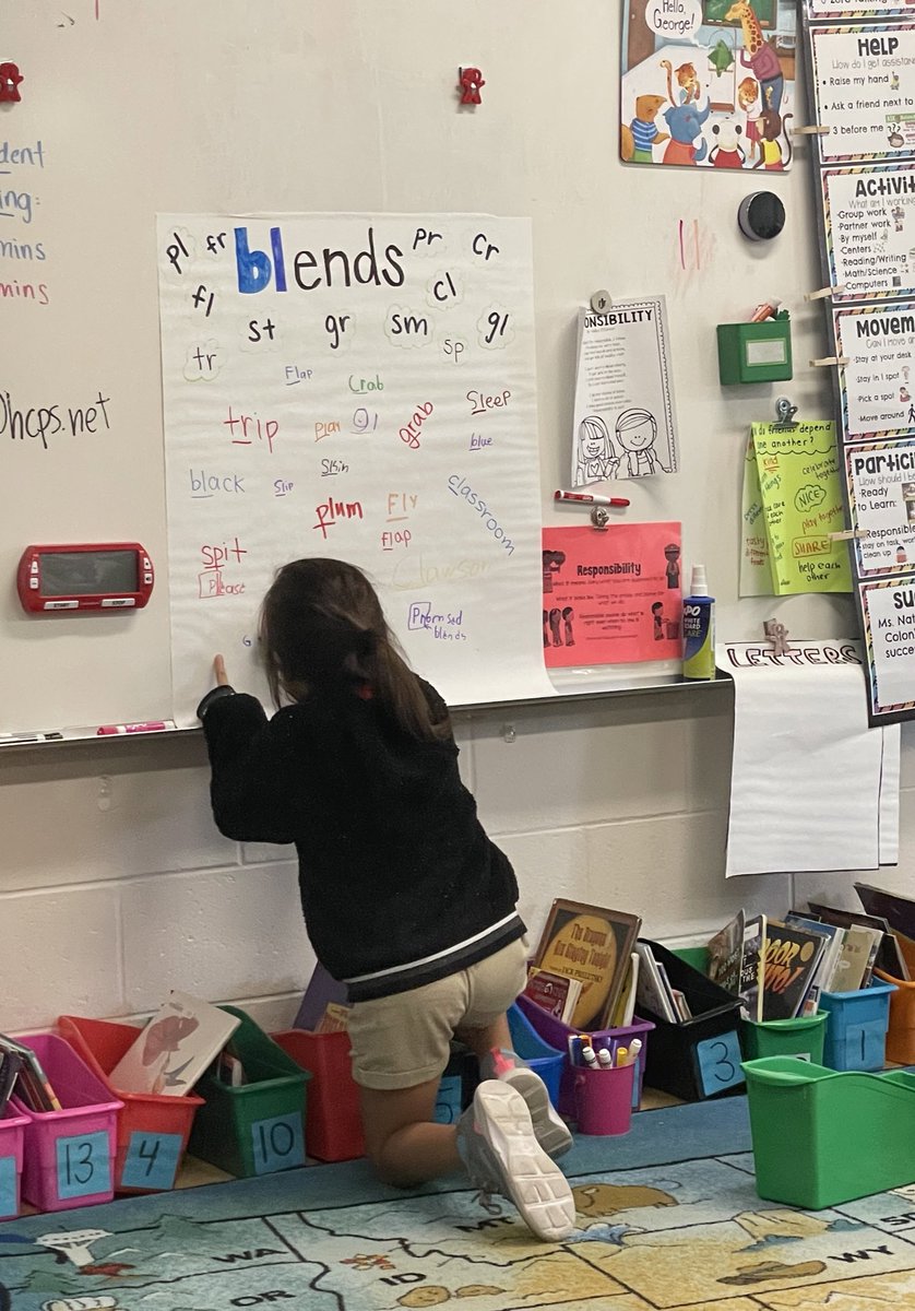 Students were busy today adding words to our interactive blends poster! She found a couple of blends while independent reading! 📚