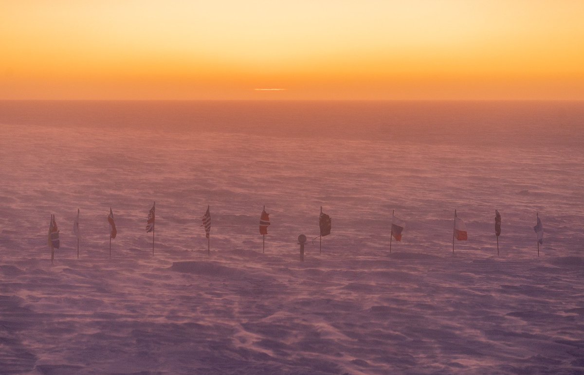 aman_chokshi's tweet photo. Our first glimpse of the Sun after 6 months of night at the #SouthPole. The perfect weather conditions refracted a thin bar of light over the ceremonial pole marker. Such a wonderful feeling ☀️ https://t.co/DyGEyl7pAg