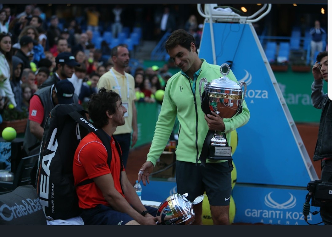 Genio de los genios 🪐.
No conocí persona que genere tanta admiración en sus fans y colegas, x donde pasará congelaba a los que estuvieran.
Afortunado de haberme enfrentado y compartido muchos momentos durante años.
Simply the best!
Hasta siempre amigo <a href="/rogerfederer/">Roger Federer</a> ❤