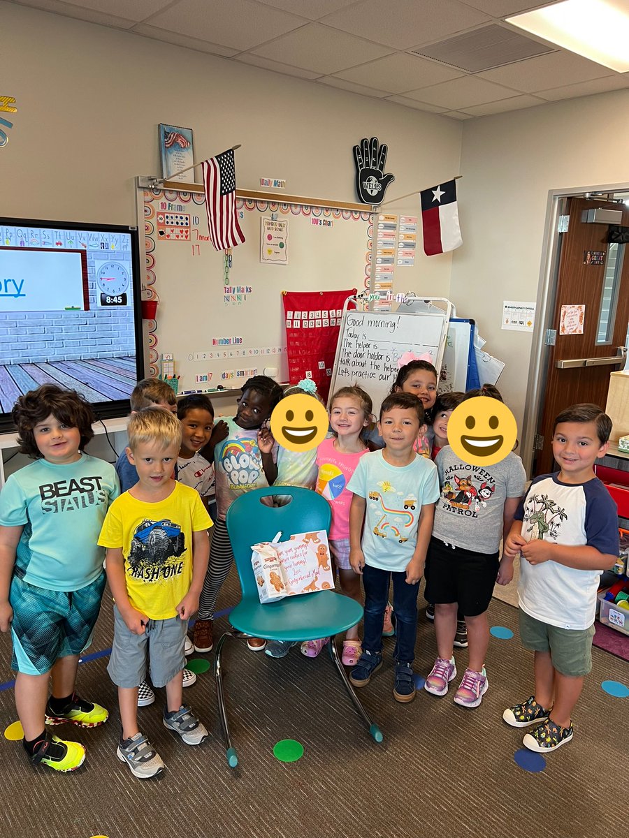 kinderJessSouth's tweet photo. We didn’t find him but he left us a treat! Thankfully he returned safely to @tiffanyrazo82  @CFISDWells @CFISDWellsK #explorewells https://t.co/Ndf4rMOzXI