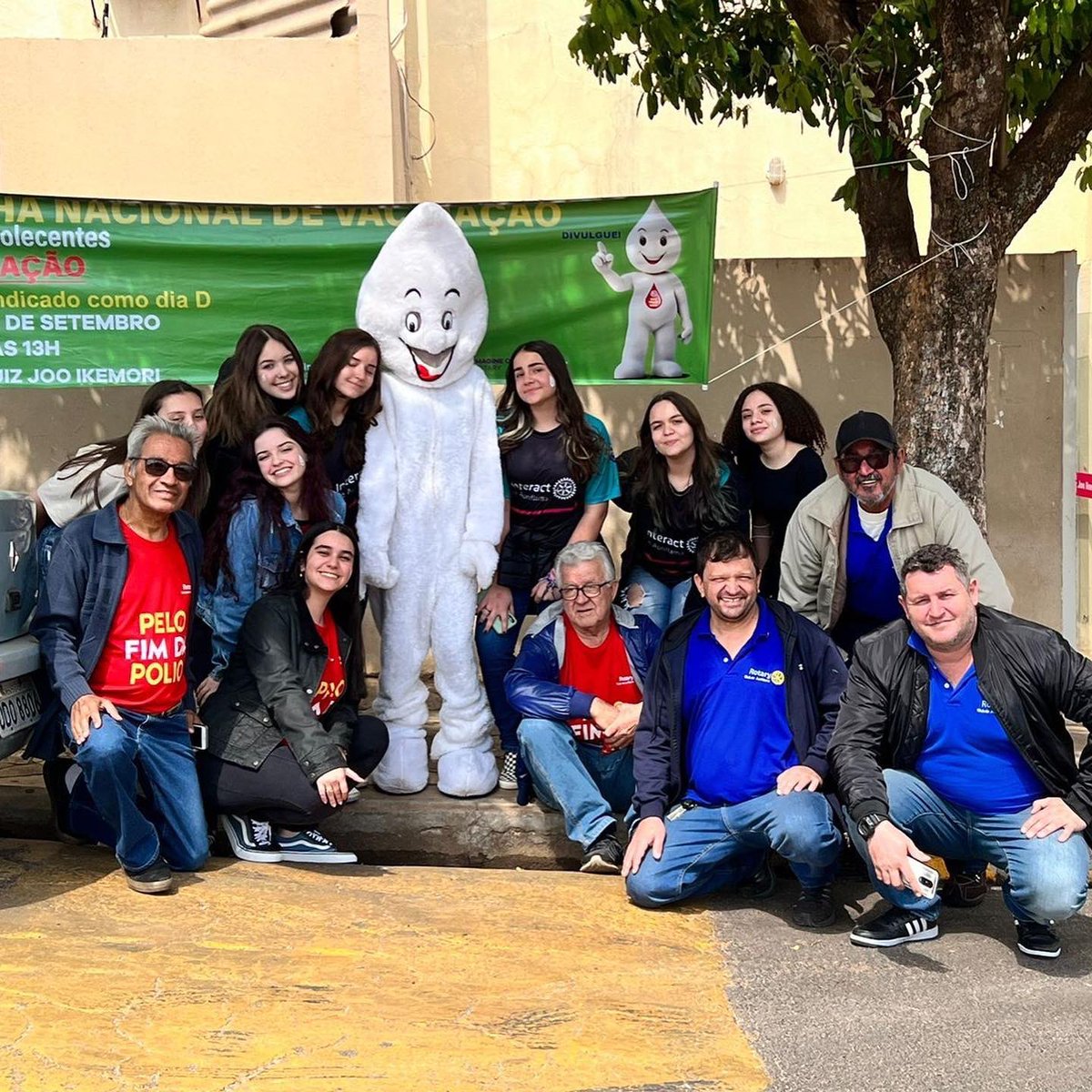 interactauri's tweet image. No dia 20/08,nós do interact,em colaboração com o rotary visitamos os postos de saúde da cidade propagando a campanha de vacinação,ainda contamos com a ilustre presença do nosso companheiro Zé gotinha,o projeto foi um sucesso e é de enorme gratificação espalhar o bem!💚💜🔅