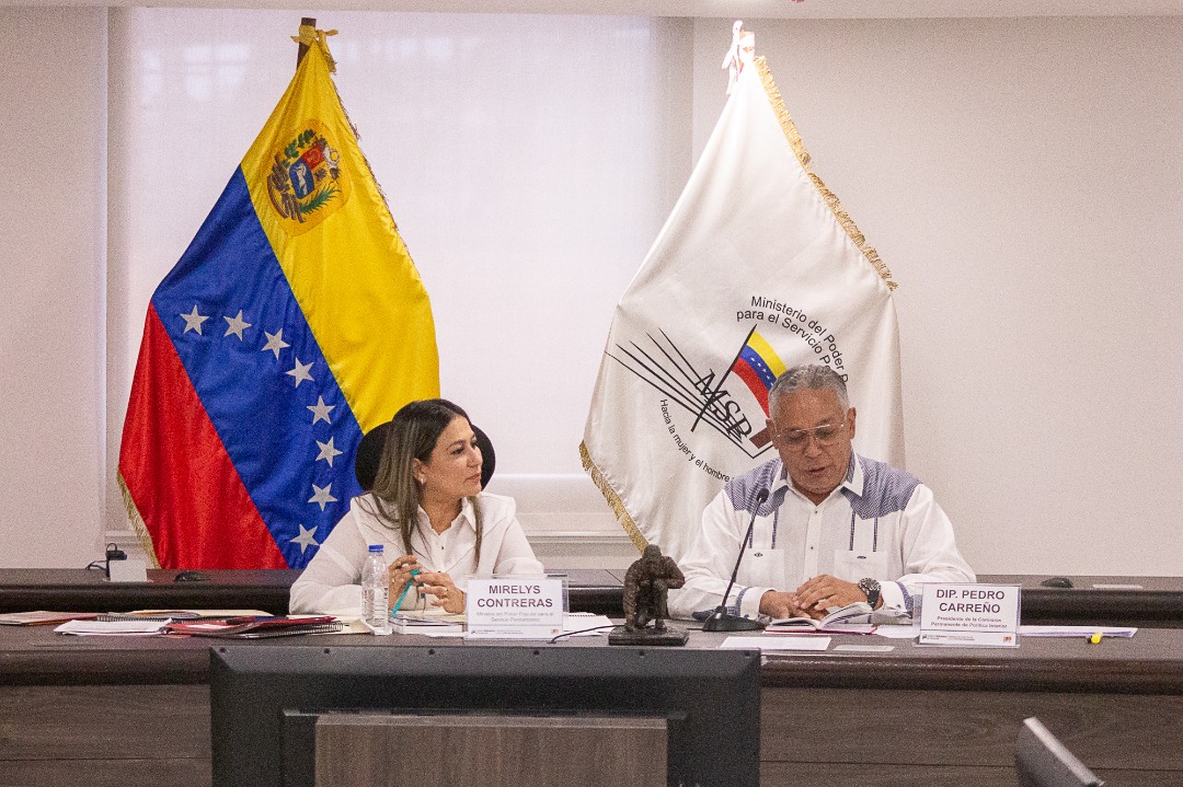 mirelct's tweet photo. El @mppsp_vzla y la Comisión Permanente de Política Interior de la @Asamblea_Ven coordinan acciones necesarias para seguir fortaleciendo el Sistema Penitenciario venezolano y la Revolución del Sistema Judicial. 

#ExpoFeriaIranVenezuela2022 @NicolasMaduro @delcyrodriguezv https://t.co/eBBby0dW58