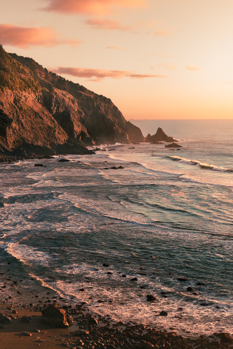 jaimedelpizz0's tweet photo. photographs i took from the pacific coast highway https://t.co/jDgKXKu2sF