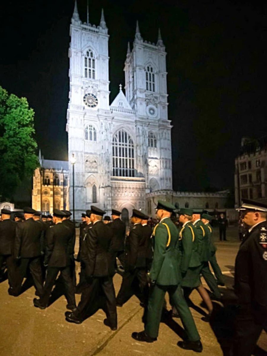 Last night I had the honour of marching alongside the #CivilianServicesContingent & my colleagues from @OFFICIALWMAS as we rehearsed for the #FuneralProcession of #QueenElizabethII Feeling tired but immensely proud to represent the #AmbulanceService & #SuttonColdfield #RIPMaam