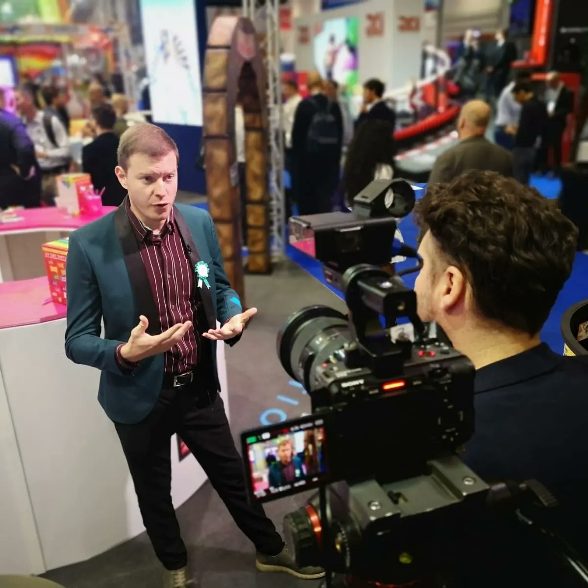 VandercomMedia's tweet photo. Great to be filming at @IAAPAHQ at @ExCeLLondon with @BoldMoveNation   @SnapfixPlatform and #cloud4vr #videoproduction #VideoMarketing https://t.co/9MZnszSJCG