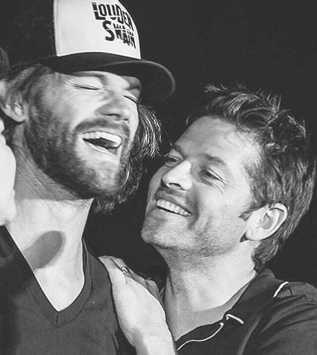 jiaoqiubrx's tweet image. I promise to stay, if you promise to never leave.