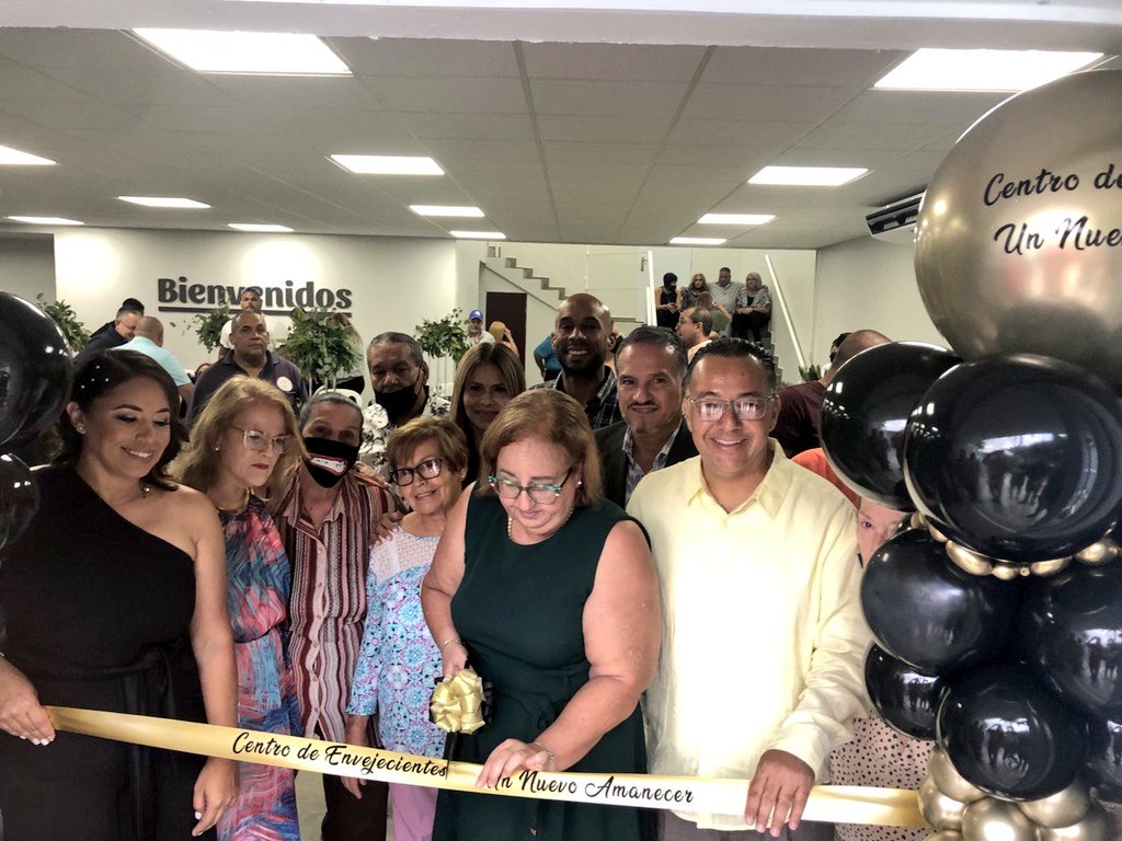 prdirafi's tweet image. Celebramos junto al @alcaldeflorida José Gerena, las mejoras realizadas al Centro para Adultos Mayores Nuevo Amanecer en el municipio de Florida. Optimización en beneficio de los residentes, con una inversión de $192,079. para mejorar su calidad de vida. #GobiernoDeResultados