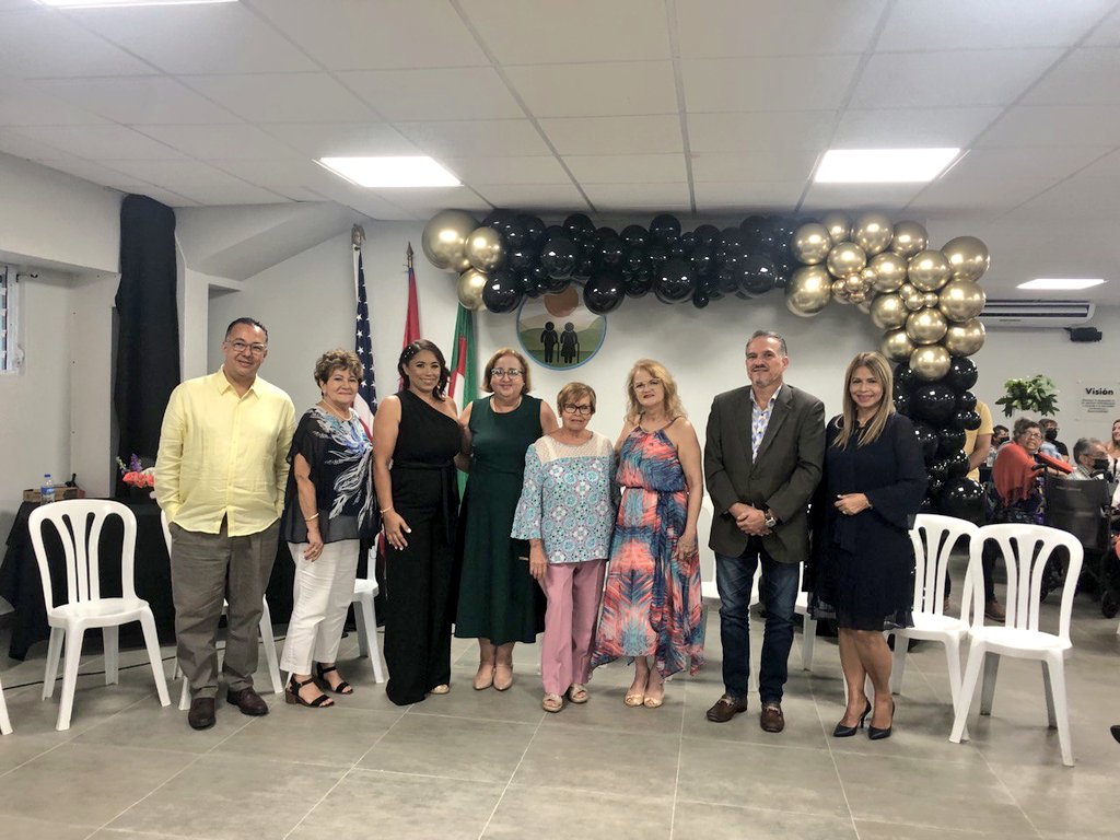 prdirafi's tweet image. Celebramos junto al @alcaldeflorida José Gerena, las mejoras realizadas al Centro para Adultos Mayores Nuevo Amanecer en el municipio de Florida. Optimización en beneficio de los residentes, con una inversión de $192,079. para mejorar su calidad de vida. #GobiernoDeResultados