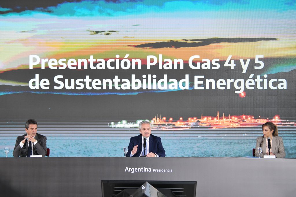 Alberto Fernández tweet media