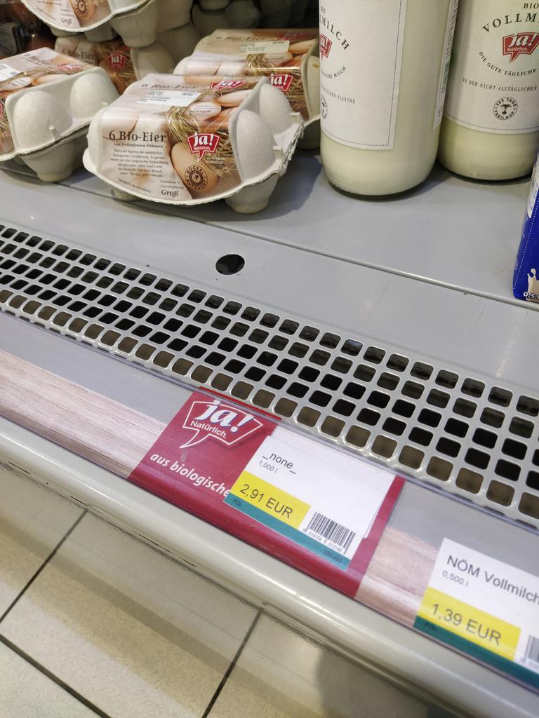 a_kind_of_space's tweet photo. One liter of None for just €2.91, good deal! https://t.co/fpkfLmi24M