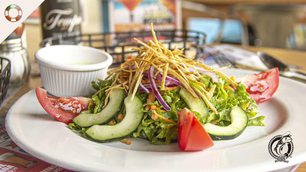 SoyCapitanP's tweet photo. Una opción "Healty" 😃 es nuestra «Ensalada verde» 🥗 💪 después de todos estos días de fiestas y comidas  pesadas.
Pídela en cualquiera de nuestras sucursales.
¡Te esperamos en #LaMejorPescadería!
#Ensalada #Ensaldaverde #fitness #Healty #Septiembre #Mespatrio #deantojo #delmar https://t.co/bdhO97BxjZ