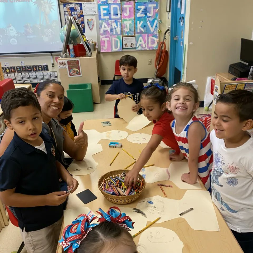 NBB_Elementary's tweet photo. Ms. Cordero and Ms. Tayra's Pre-K students are always learning in a fun, hands-on way.  @suptdotres @mdcps @mdcpssouth @MDCPS_OECP https://t.co/G895yDJPCP