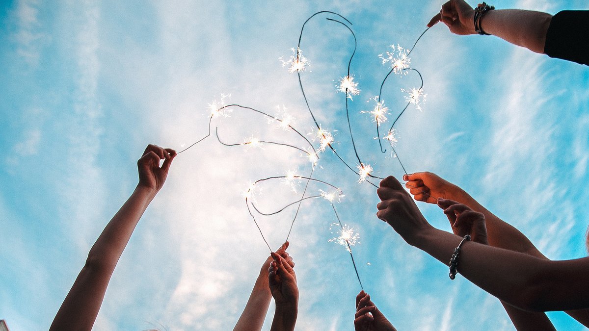 GloriaRoheim's tweet photo. Big news during #DF22 - @Accenture and @Sprinklr expand partnership to solve customer experience challenges at enterprise scale. Enterprises must engage with digital channels and combine the power of CX, CDP &amp; CRM to transform. More from @robharles: https://t.co/ItO58xPC5u https://t.co/fGMyWiIrJF