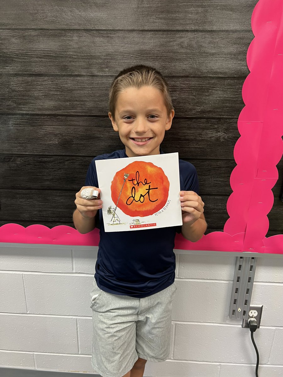 HarknessKim's tweet photo. We celebrated National Dot Day in 3rd Grade. #eeinkee https://t.co/Gps2wPpQHa