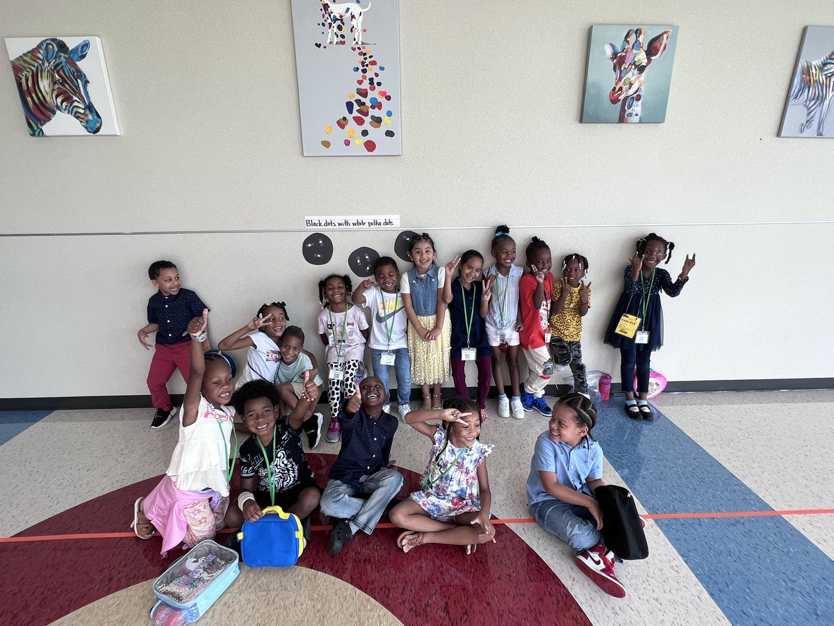 MrOdom14's tweet photo. #DotDay2022 Pt.3 @Griggs_AISD https://t.co/Rj9EV9lKdd