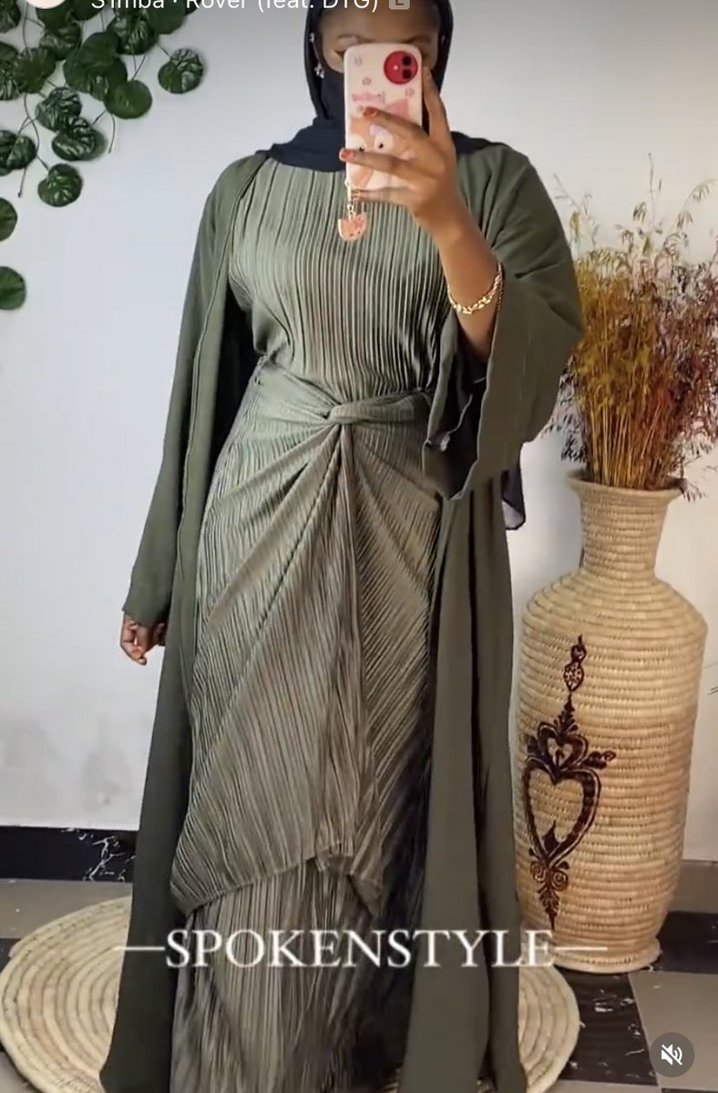 Spokenstyle_ng's tweet photo. @BalqeesTalks Salam, please check out our page on IG , we sell variety of modest wears and delivery is nationwide 
Frame 1-3 : N13,000
Frame  4 :   N10,000 https://t.co/QPfeKISvdt