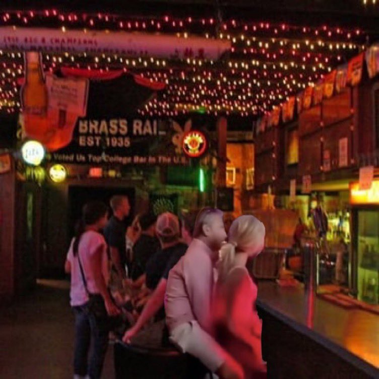 SeaofRedMedia's tweet image. Urban Meyer already making himself right at home in Lincoln