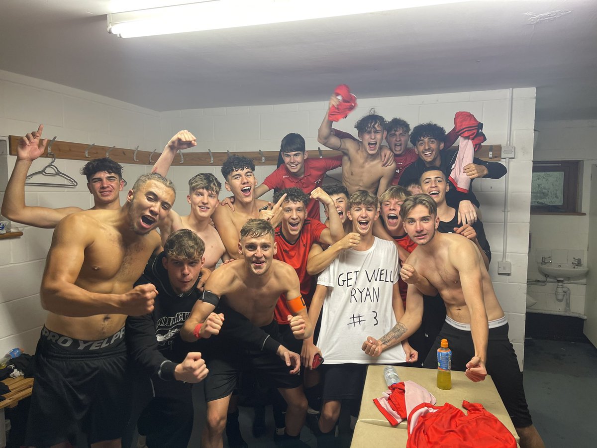 We did this for RYAN, 2-2 and 4-3 win in penalties @KLU18s what a team! Toughest test of the season by far! They played some brilliant football. On to the next round #tringarmy 🔴⚫️🔴⚫️