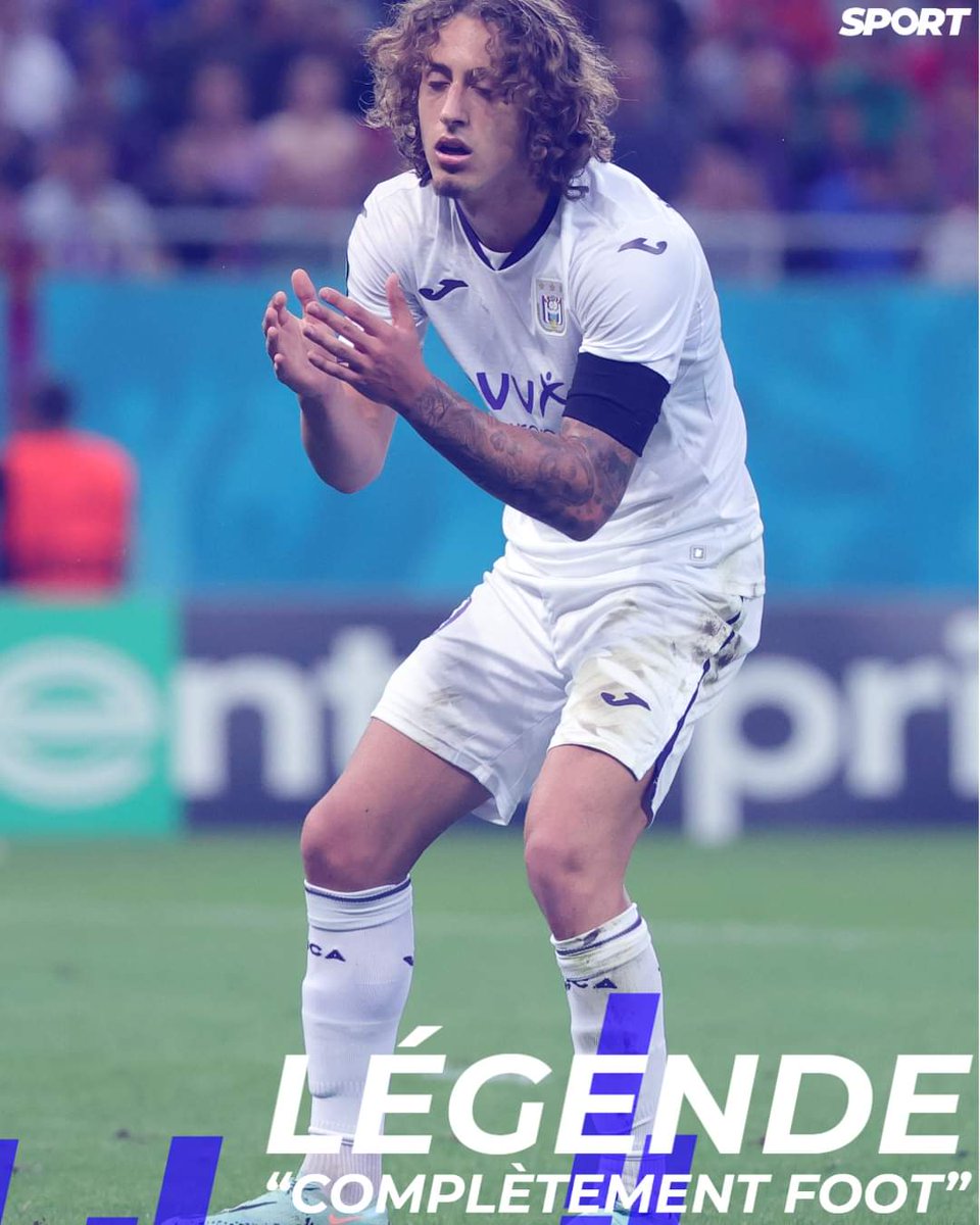 CFootRTBF's tweet photo. [LÉGENDE] 🗯 "Complètement FOOT" #CFootRTBF 

@europacnfleague : FC SB - @rscanderlecht ➡️ Score FINAL: 0-0 #UECL #FCSBAND

Légendez cette photo ⁉ #CaptionThis https://t.co/iJHtFu1KFt