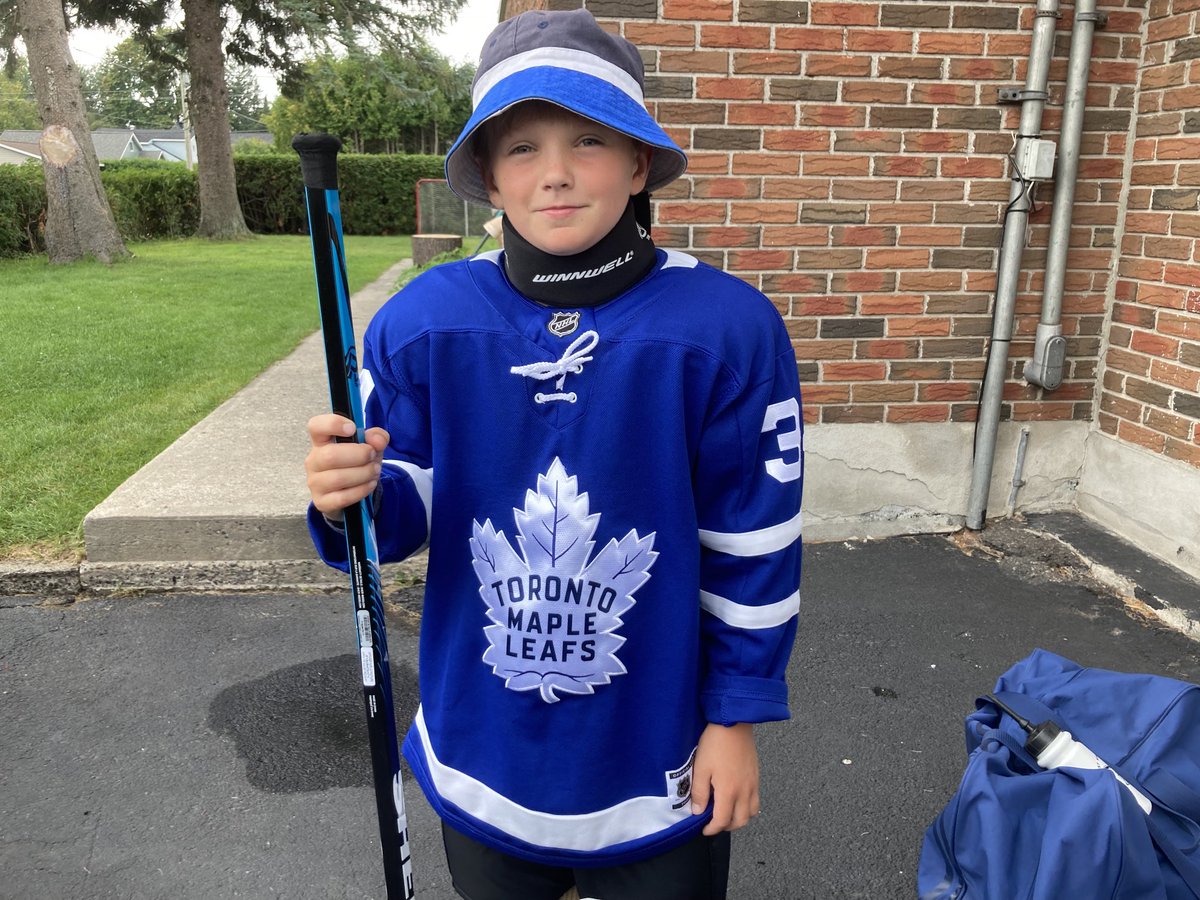 Neil V. Fox tweet media