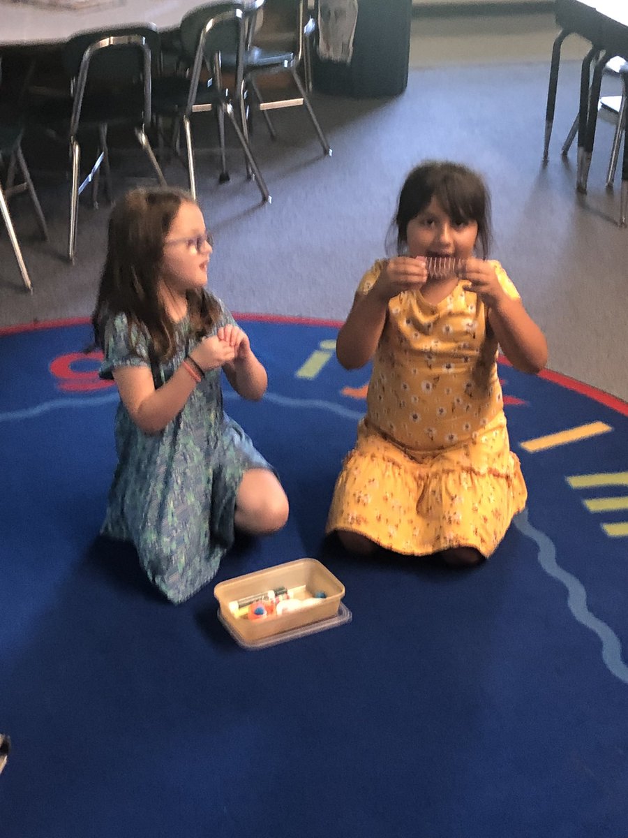 literacybev's tweet photo. Student led Back to School Night!  Student teachers demonstrating the what, why and how of the learning environment!  #agency  #ownership  #setthemupforsuccessandgetoutoftheway https://t.co/fNHSELPZV7