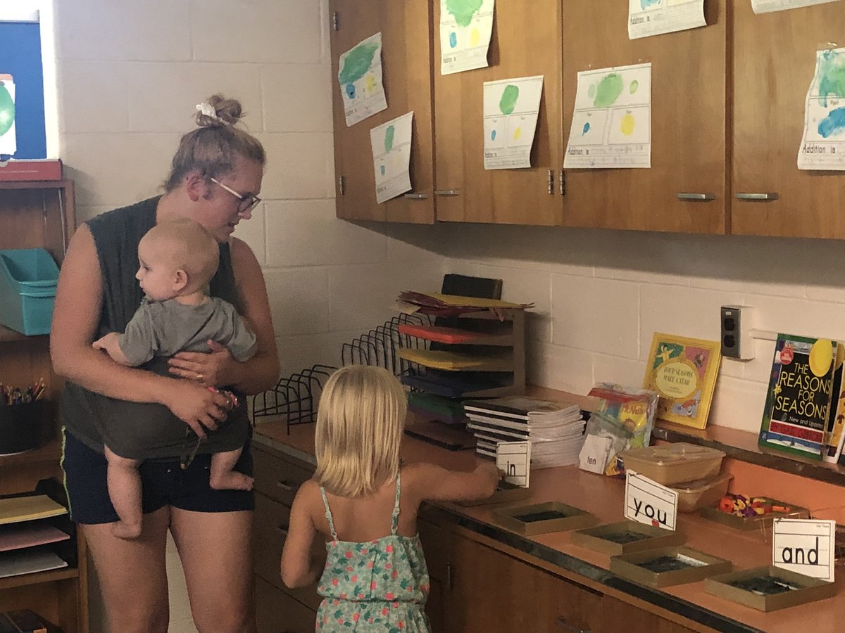 literacybev's tweet photo. Student led Back to School Night!  Student teachers demonstrating the what, why and how of the learning environment!  #agency  #ownership  #setthemupforsuccessandgetoutoftheway https://t.co/fNHSELPZV7