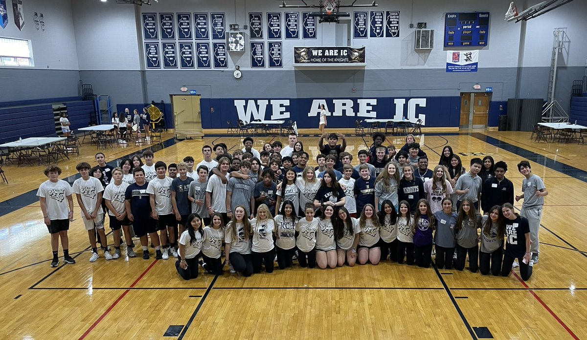 @ICCatholicPrep freshman retreat finished up with a pic of the Class of 2026!  💙🤍 #SpiritMindBody