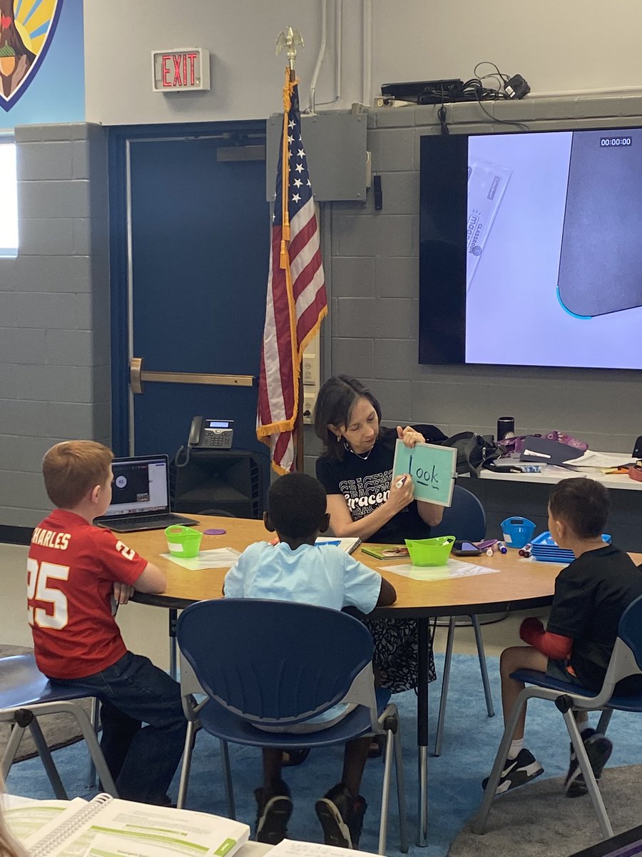 AshleyaTLC's tweet image. Another fabulous day of learning with @SundayCummins @GracemorNKC! I already can’t wait for the next visit! #forevergracemor