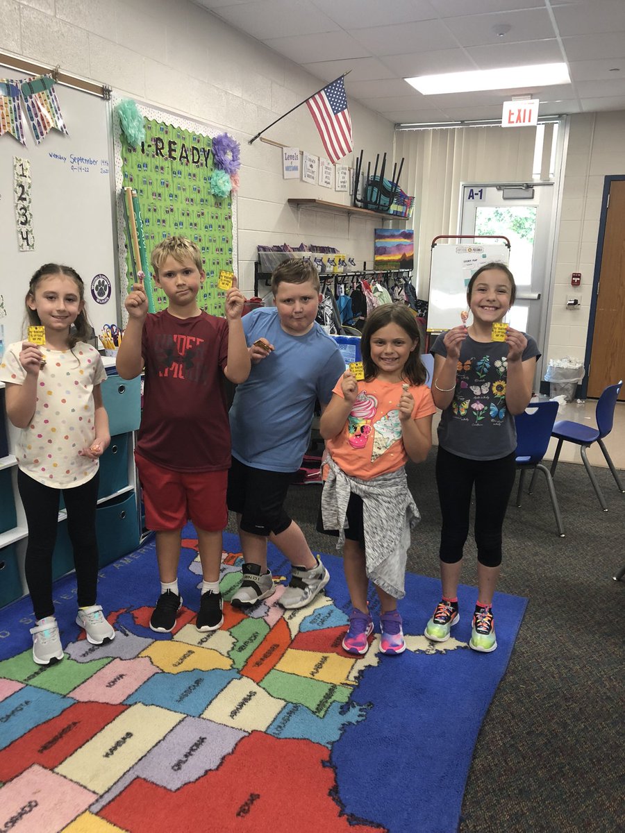 Magee3rdgrade's tweet photo. Shout out to these wildcats who were “awesome for the sub” on Tuesday! Love that only a week into school I can rely on these all stars to help with rules and procedures when I am out! @WegienkaWildcat #3rdgradeMageesBees https://t.co/nqBvuns014