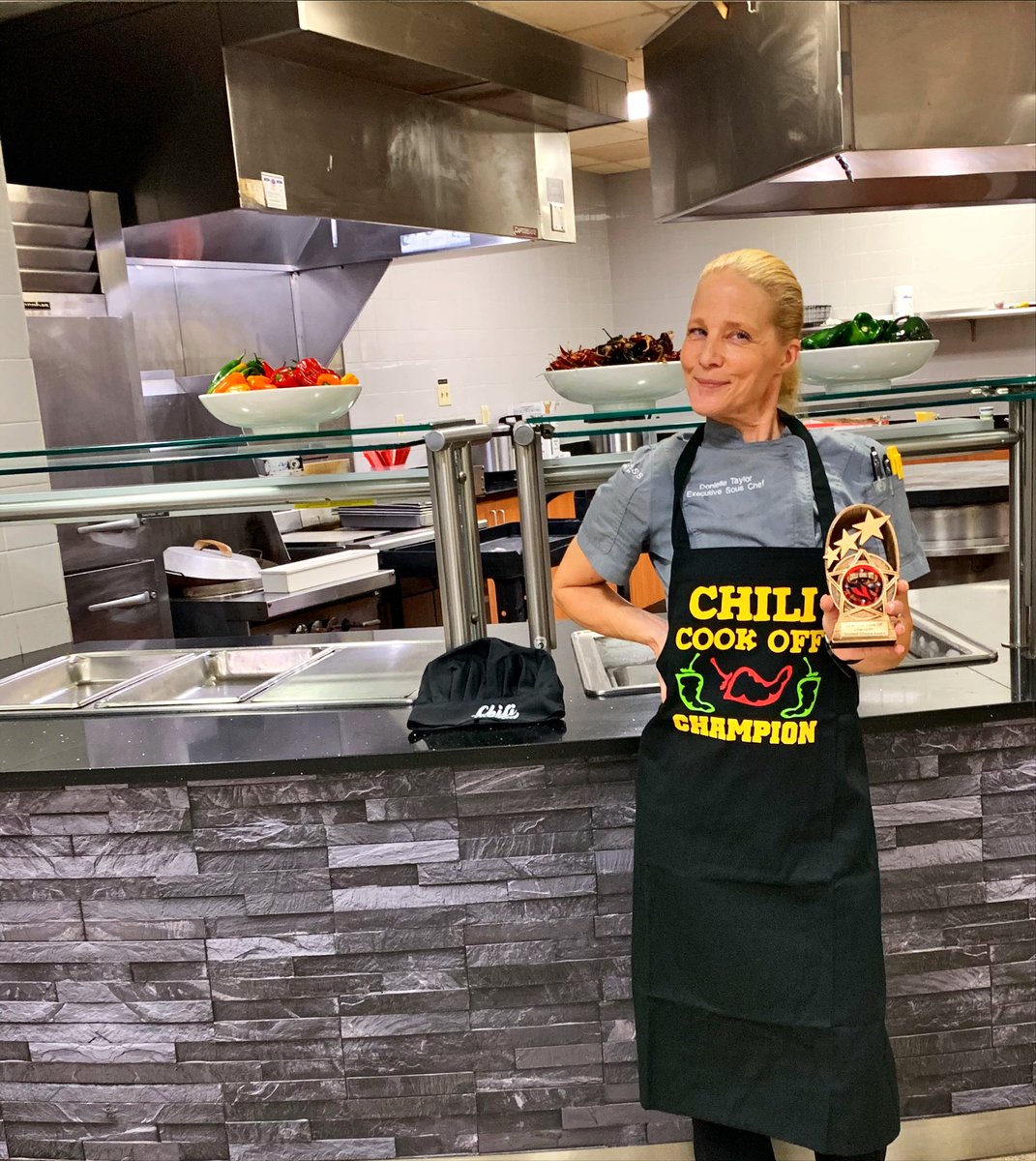 foodatue's tweet photo. The winner is... Chef Donielle!!! Congradulations Donielle. Such a tasty Chicken Fajita Chili!
Thanks to all that participated in the voting for this year's Chili Cook-Off!
#ChartwellsHE #ChiliCookOff #WeLoveOurChefs #GoAces https://t.co/CUkXVaAjNH