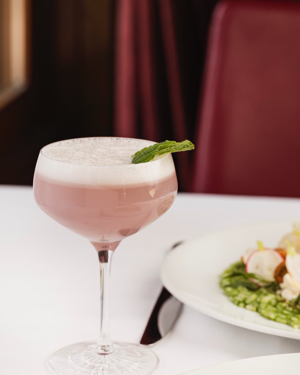 araxirestaurant's tweet photo. Truth and Lies | Grey Goose vodka, Cointreau, grapefruit lime &amp; lavender.  ​

#CelebrateAraxi https://t.co/r1z3APRMRp