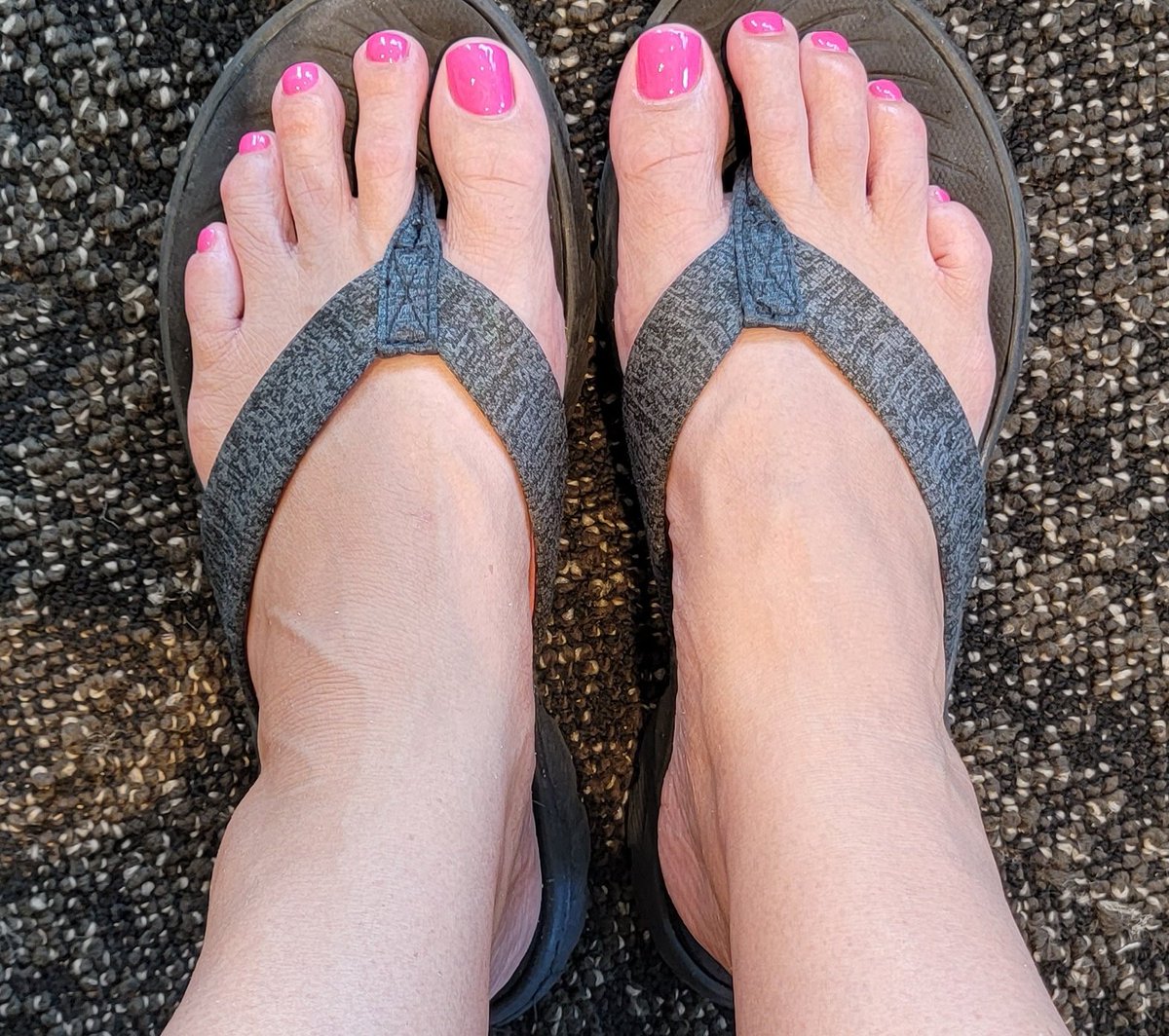 Coffee_W_Kevin's tweet photo. Thank you Ivy for sharing Joy on our journey! #pedicure #takecare #selfcare #feet #walkathon #walkaway #suicideprevention #suicideawarnessmonth #midlandtexas #OkHOPEteam #CoffeeWithKevin #KevinsArtProject @TcMacDesigns1 @1treawyn215 https://t.co/X8NXiiiptI