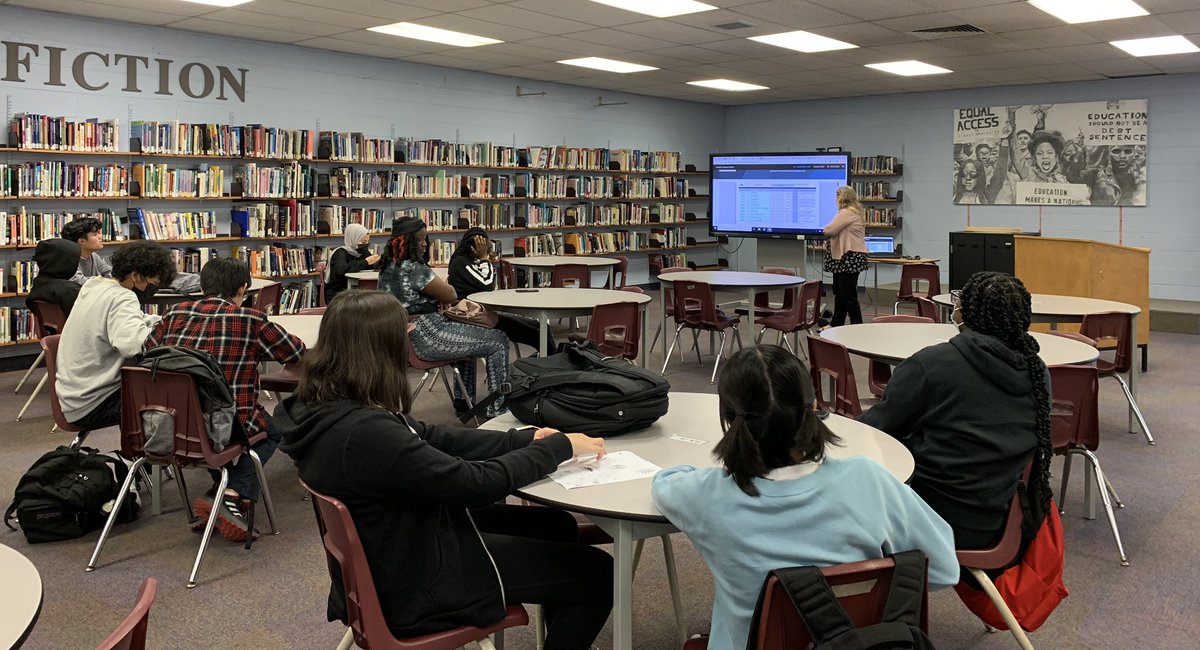 s.lee (@1msslee) on Twitter photo <a href="/tdsb_DSS/">Downsview Secondary</a> Ss planning their post-secondary careers - thanks Ms.Stuckless for the great #DualCredit #SWAC info session! <a href="/tdsb_DSS/">Downsview Secondary</a> Ss planning their post-secondary careers - thanks Ms.Stuckless for the great #DualCredit #SWAC info session!
