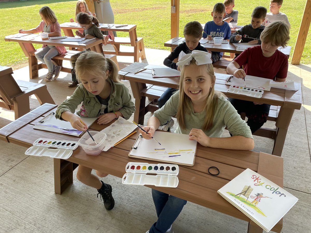 Christina tweet media