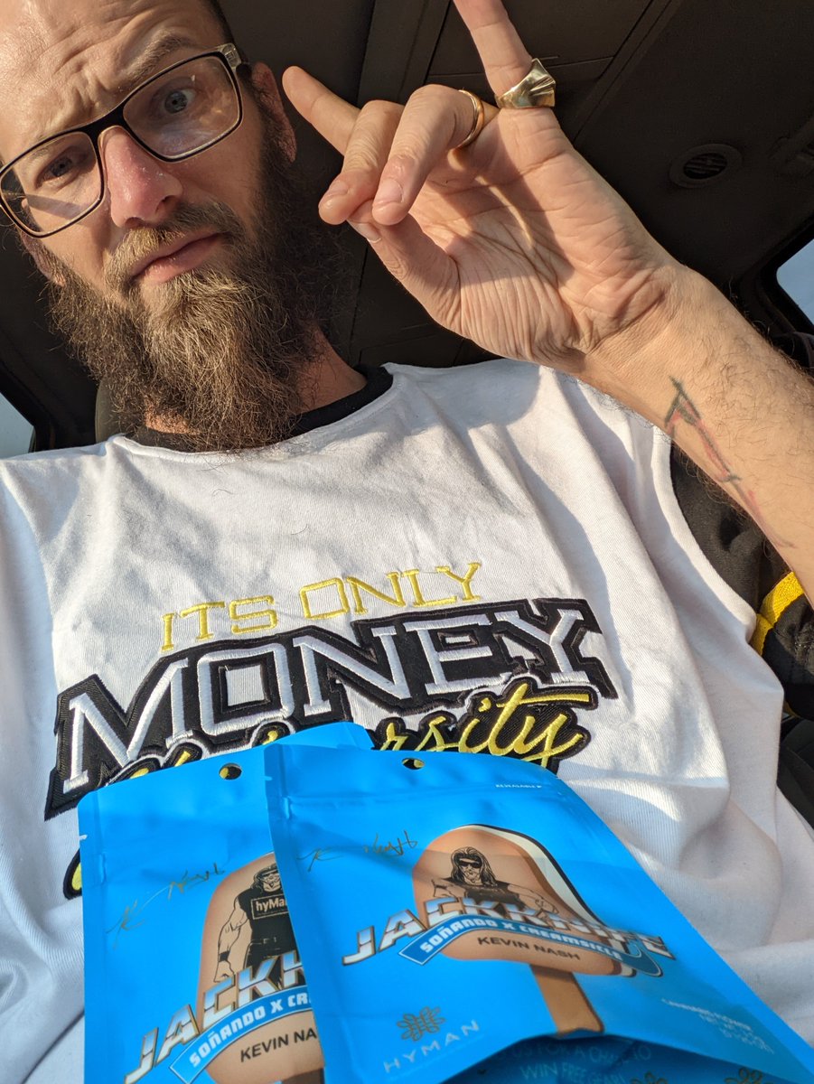 AWRLIFE's tweet photo. If You're In A Legal State Stop and Grab Some "Jacknife" And Support @RealKevinNash Like #AWR Owner And Fellow #WWO Member Gary Did! #WeedWorldOrder https://t.co/tfo76ef4Rs