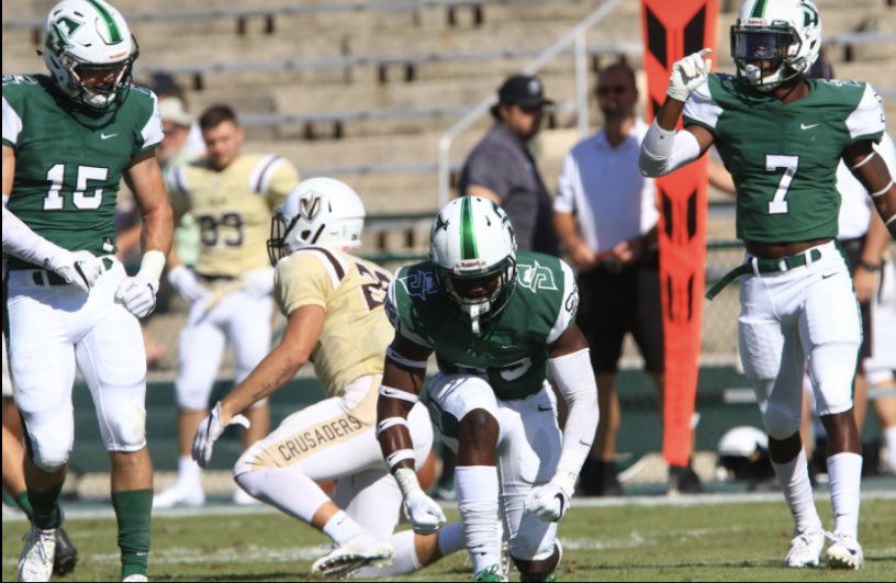 db_toby's tweet photo. WOW!!! After a great phone call with @CoachClowney87 I am blessed to say I have received an offer from Stetson University! 💚🤍 @RecruitGeorgia @CedarFootbal @training_phenom @JalanSowell #AGTG https://t.co/3gpZPAlbyo