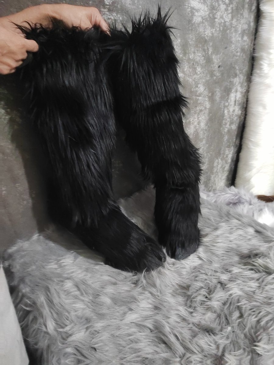 Pinkfox2017's tweet photo. fursuit sheep hooves commission https://t.co/X41ByJ8yBi