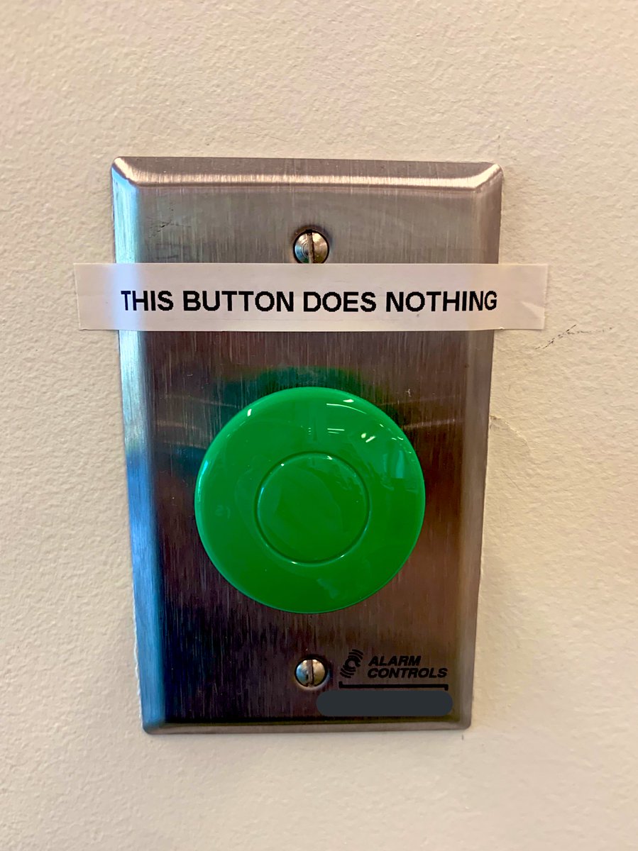 DisabilityMemes's tweet image. Trying to tell people that Covid is not over, school transmission is out of control, and we left high risk populations to fend for themselves in the absence of any mitigation strategies - not even masks on public transit.