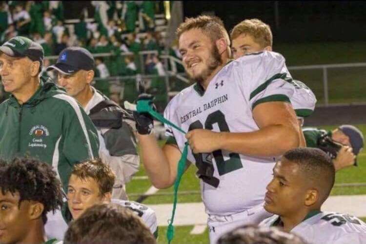 kylie_calloway's tweet photo. 4 years ago today, my stepbrother was killed by a drunk driver. People joke about this topic, or think that they are ‘sober enough’ to drive. Driving drunk can endanger your life, but also innocent lives. Harrison died at 17 because of a stranger’s choice. Don’t be that stranger. https://t.co/jHfZCStcL9
