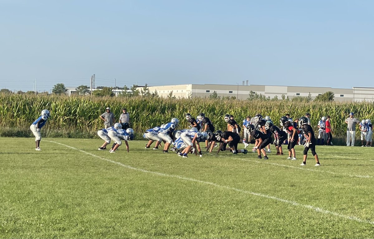 CoachKetza's tweet photo. Beautiful day for some Herget football!  Take it to Wredling boys!@WABlackhawkFB @AthleticsHerget https://t.co/2Md1LwJ8XK