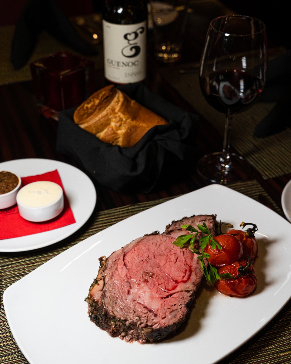Treat yourself to Charcoal Room&#39;s weekend special &#128071;

&#129385; Black Pepper and Herb Encrusted American Wagyu Prime Rib with Vine Roasted Campari Tomatoes, sauce Bordelaise, Traditional Popover accompanied with Bacon Jam and European Butter: $65

Will be served 9/16-9/18.
