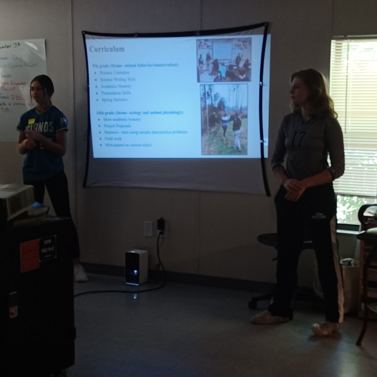 IHSSciResearch's tweet photo. Our seniors had a great time visiting the 8th graders @TybeeMaritime and can’t wait until next time! https://t.co/NAfDdKvoL9