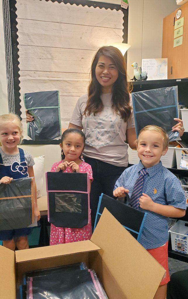 MrsPs_firsties's tweet photo. Thank you to our amazing @KreinhopKISD PTO for granting us book bags! We are so thankful! ❤ https://t.co/xI1VYoakna