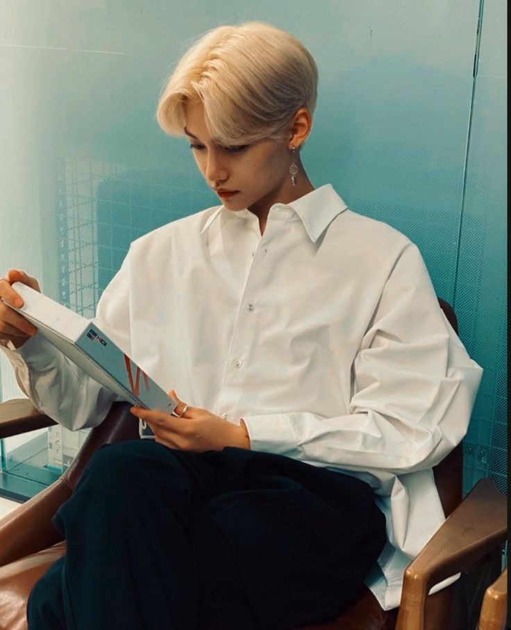 wnyoungrt's tweet photo. ᅟᅟᅟᅟᅟᅟ
ᅟᅟᅟᅟᅟᅟ𐂥 ፡ ч𝗼u 𝗺αkɘ me fee𝗹
ᅟᅟᅟᅟᅟ     lı𝗸e ı αm α̈lıve α𝗴αın.
ᅟᅟᅟᅟᅟᅟ https://t.co/WXio72mQde