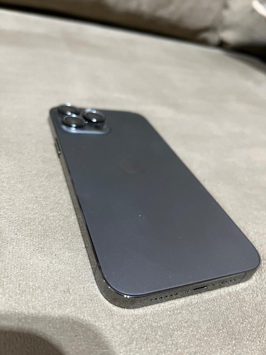 Matuvalenzula's tweet photo. Vendo iPhone 13 Pro Max de 128 Gb ..el que lo pueda compartir ..agradezco! https://t.co/nKQZRkIv6W