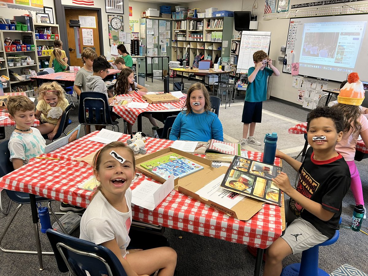 MrsWhittySCE3's tweet photo. Book tasting day Italian style! 3rd graders enjoy reading a sample of books from many different genres. @sceDCSD https://t.co/9oOR2cpgbJ