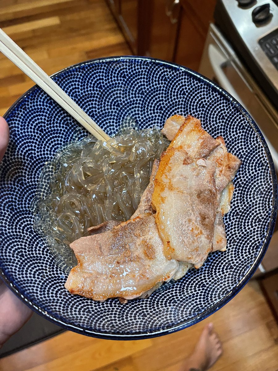 manoa_journal's tweet photo. Amping up the diet with 41 calorie tokoroten https://t.co/3SxfRuXfxR