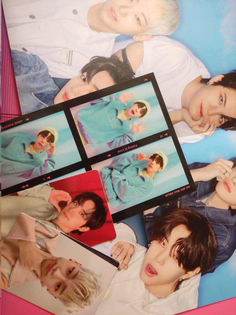 hide ⑰ tweet media