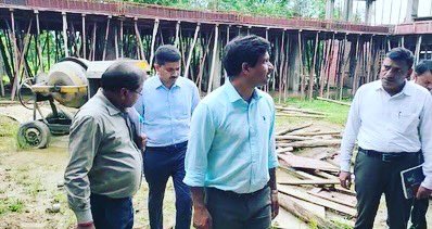 dr_hariom_ias's tweet photo. рдиреМ рдЧрдврд╝ рдШреВрдорддреЗ рд╣реБрдП рдЕрдкреНрд░рддрд┐рдо рдкреНрд░рд╛рдХреГрддрд┐рдХ рд╕реМрдВрджрд░реНрдп рдиреЗ рдорди рдореЛрд╣рд╛редрджрд┐рди рднрд░ рдХреА рдердХрд╛рди рд░рд╛рдЬ рджрд░реА-рджреЗрд╡ рджрд░реА рдЬрд▓ рдкреНрд░рдкрд╛рдд рдХреЗ рдХрд▓-рдХрд▓ рдирд┐рдирд╛рдж рд╕реЗ рджреВрд░ рд╣реБрдИтАж
#drhariomias #chandauli #socialwelfare #rajdari #devdari #fall https://t.co/D91jAstKby